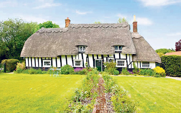 Ngẩn ngơ trước vẻ đẹp của làng quê nước Anh
